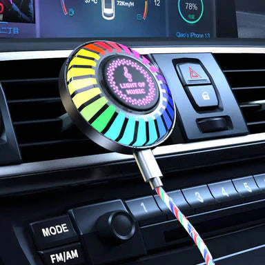 Lumière LED de voiture rythmée par la musique avec logo (avec diffuseur d’arômes)