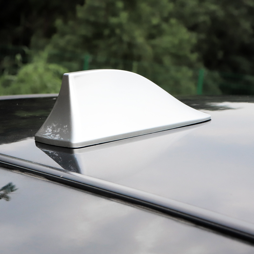 Antenne voiture aileron de requin